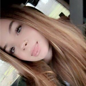 Meet your Posher, Allyssa